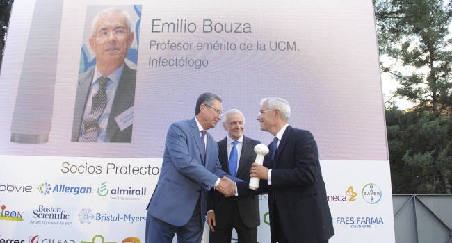 Reconocimiento a un pionero de los estudios multicéntricos en España e impulsor de las EE.II.