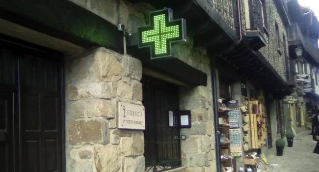 Medidas esenciales para mantener las farmacias “esenciales”