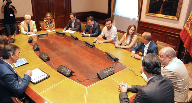 El Congreso solicita que España retome su papel de donante en materia de cooperación