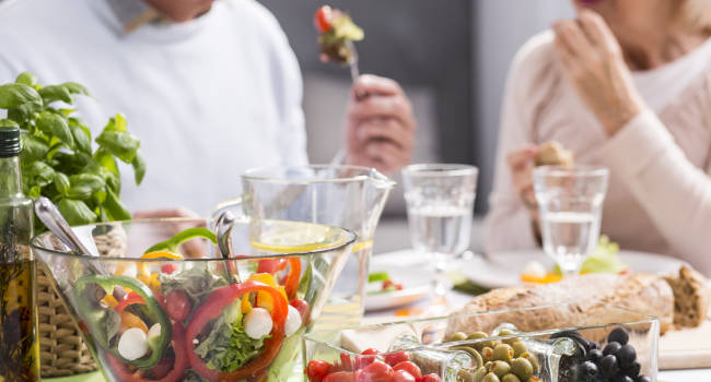 Las farmacias de Tarragona, por la correcta nutrición del anciano