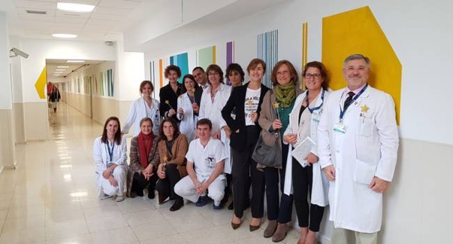 El Hospital 12 de Octubre renueva una zona de acceso a urgencias siguiendo la línea de su estrategia de humanización