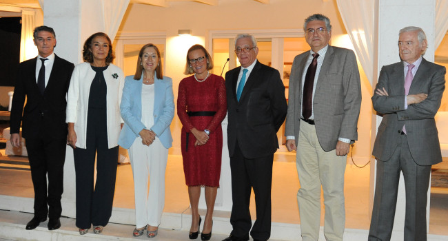 Fundamed reconoce los 30 años de carrera profesional de Belén Garijo