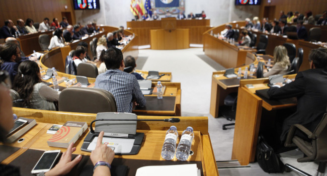 Aragón se suma a los pactos: uno por la Sanidad, otro por la Ciencia