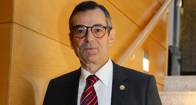 ¿Francia o Reino Unido? A España le sentaría mejor la política farmacéutica británica