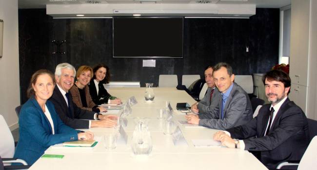 La investigación en cáncer expone sus necesidades al Ministerio de Ciencia y al ISCIII