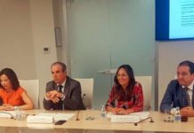 El anuncio de la creación de una Fundación deja estupefacta a la Farmacia