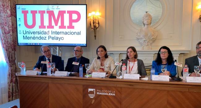Sanidad desarrollará “cuantas acciones sean necesarias” para aumentar la competencia en el sector farmacéutico