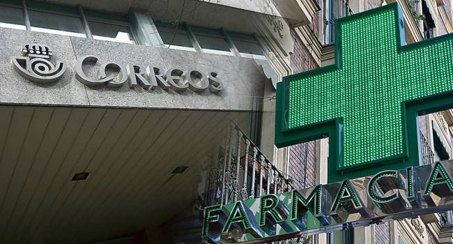 La farmacia critica la “ocurrencia” del PSOE de que Correos entregue medicamentos