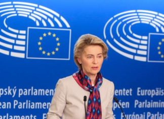 Von der Leyen sobre la estrategia de vacunación: «Hemos sido demasiado optimistas con la capacidad de producción»