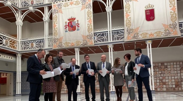 El presupuesto sanitario de Murcia refuerza la prevención por vacunación