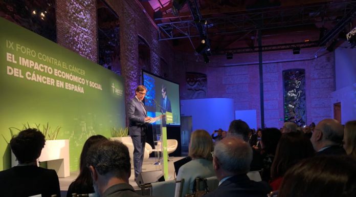 Sanidad trabaja en la actualización de la estrategia del cáncer
