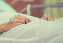 Los otros virus y bacterias, que sí tienen vacunas, y matan a muchas personas cada día