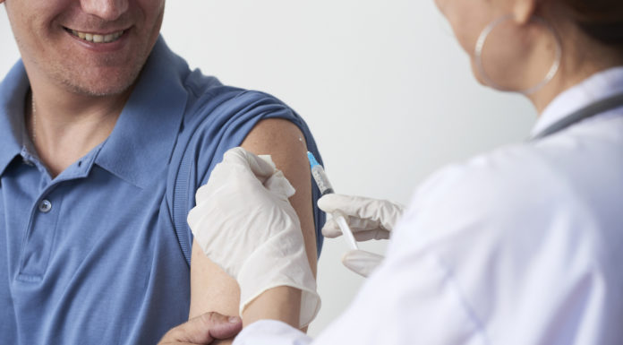 La «repesca» de Girona: 491 pacientes vacunados en (no por) las farmacias