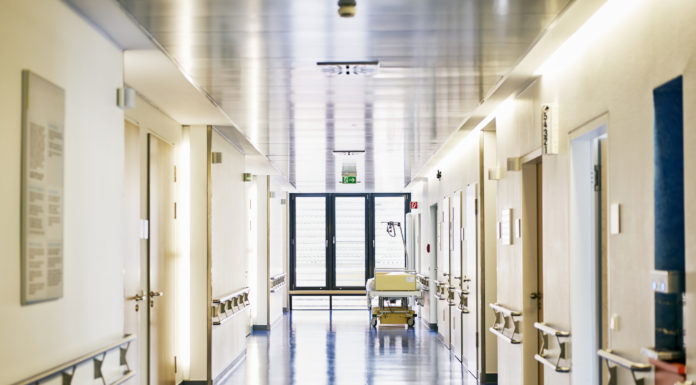 AIReF evidencia la falta de interconexión en la información de los hospitales El gasto en farmacia hospitalario a examen en Julio.