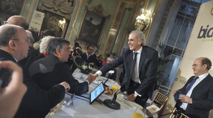 La nueva Ley de Farmacia de Madrid reactiva su tramitación Enrique Ruiz Escudero y Luis González