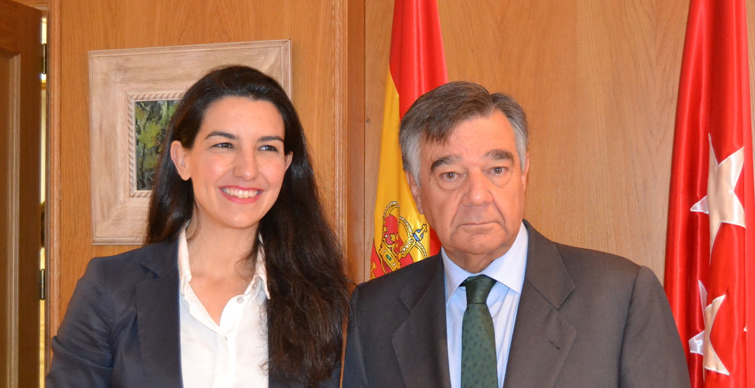 foto-3-monasterio-y-luis-gonzalez Rocío Monasterio (VOX) y Luis González (COF de Madrid).