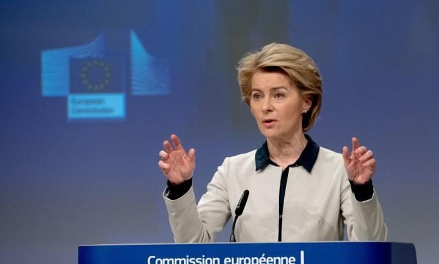 Von der Leyen: «Los españoles están demostrando una resistencia admirable» ante el Covid-19