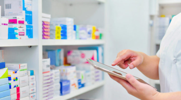Farmacia y Distribución proponen dispensar a través de la farmacia los medicamentos hospitalarios