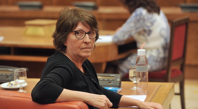 “La industria farmacéutica tendrá que hacer una recomposición de lugar; la relación debe cambiar”
