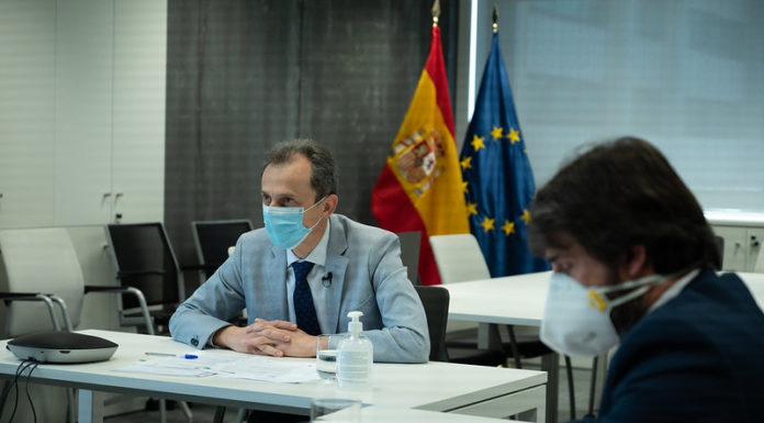 Pedro Duque se reúne con los responsables de cuatro proyectos españoles sobre vacunas frente a la Covid-19