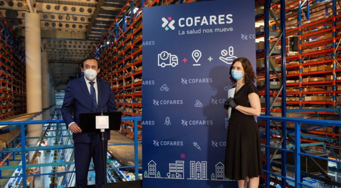 Díaz Ayuso agradece el papel de la distribución farmacéutica en la crisis sanitaria Eduardo Pastor e Isabel Díaz Ayuso