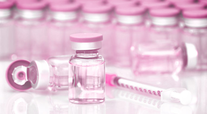 COVID-19: la vacuna de AstraZeneca y Oxford confirma respuesta inmune ‘sólida’ en mayores de 70 años