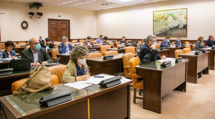 Martín Moreno, Matesanz y Bouza, entre los expertos que comparecerán en la Comisión para la Reconstrucción