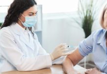 ¿Se repetirá el piloto de Girona de vacunación en farmacias? «Si no es así, será por asuntos biopolíticos» vacunacion