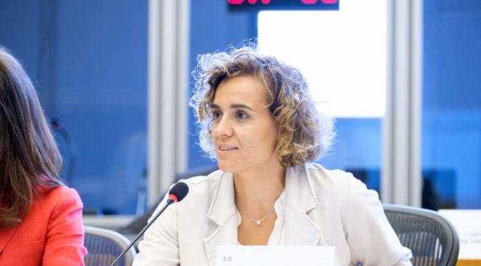 Dolors Montserrat pide que el 80% de los europeos estén vacunados en los próximos seis meses