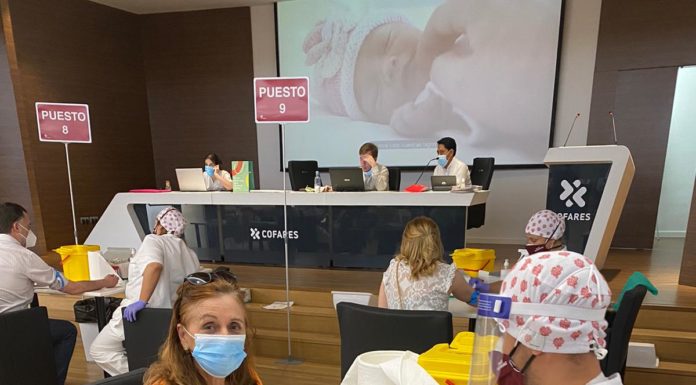 Los farmacéuticos madrileños se someten a los test de COVID-19
