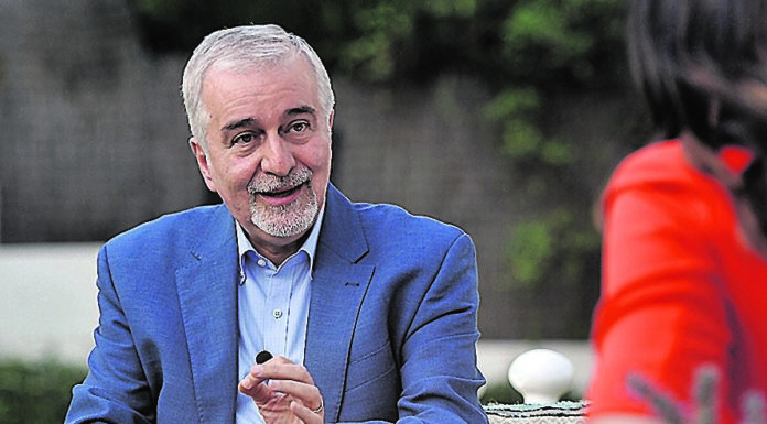 Ángel Gil de Miguel: “Las vacunas son la mejor medida para generar un Estado de Salud bueno y potente”