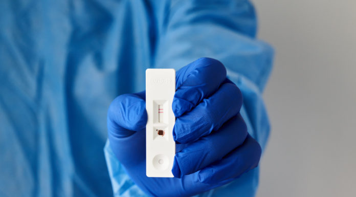 COVID-19: Abbott lanza en España su nuevo test rápido de antígenos