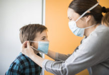 COVID-19: el 80% de los españoles mantendrá a futuro el uso de geles o mascarillas mascarillas