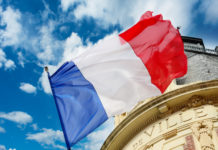 Francia e Italia integran aún más sus boticas contra la pandemia
