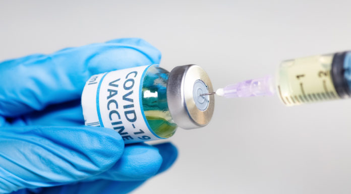 Facme lanza recomendaciones sobre la vacunación en pacientes anticoagulados, alérgicos y embarazadas