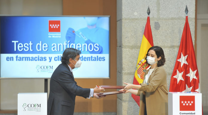 Madrid y el COF firman el convenio para iniciar los test de antígenos en farmacias test