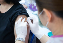 ¿Qué países se apoyarán en las farmacias para vacunar frente a la COVID-19? vacunar